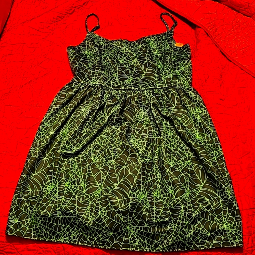 Black and green spiderwebb rockabilly swing dress L